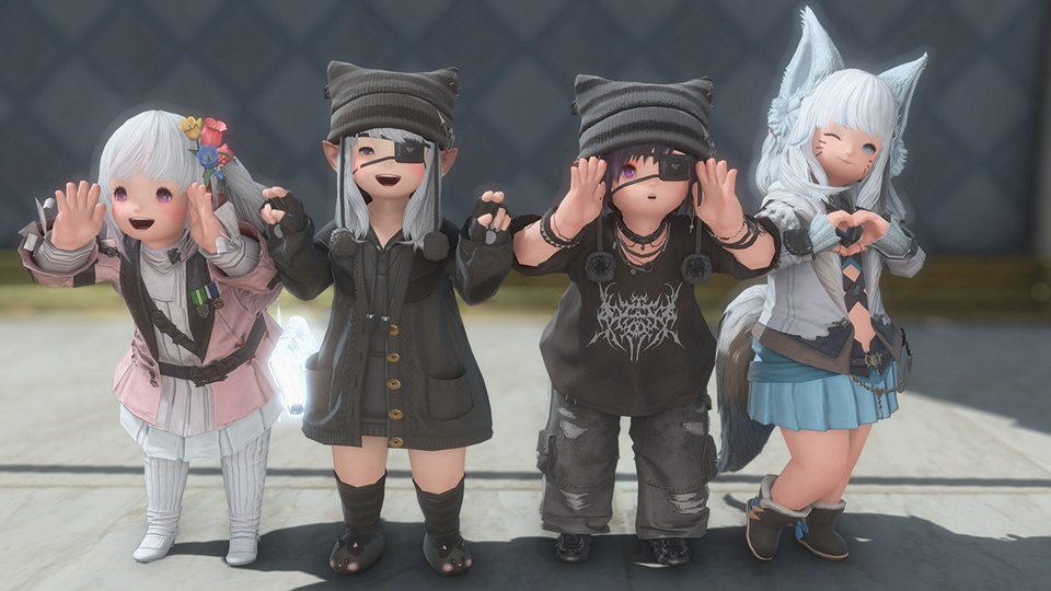 ファイナルファンタジー14　 開発、コミュニティスタッフ直筆サイン入り ファイナルファンタジー14 開発、コミュニティスタッフ直筆