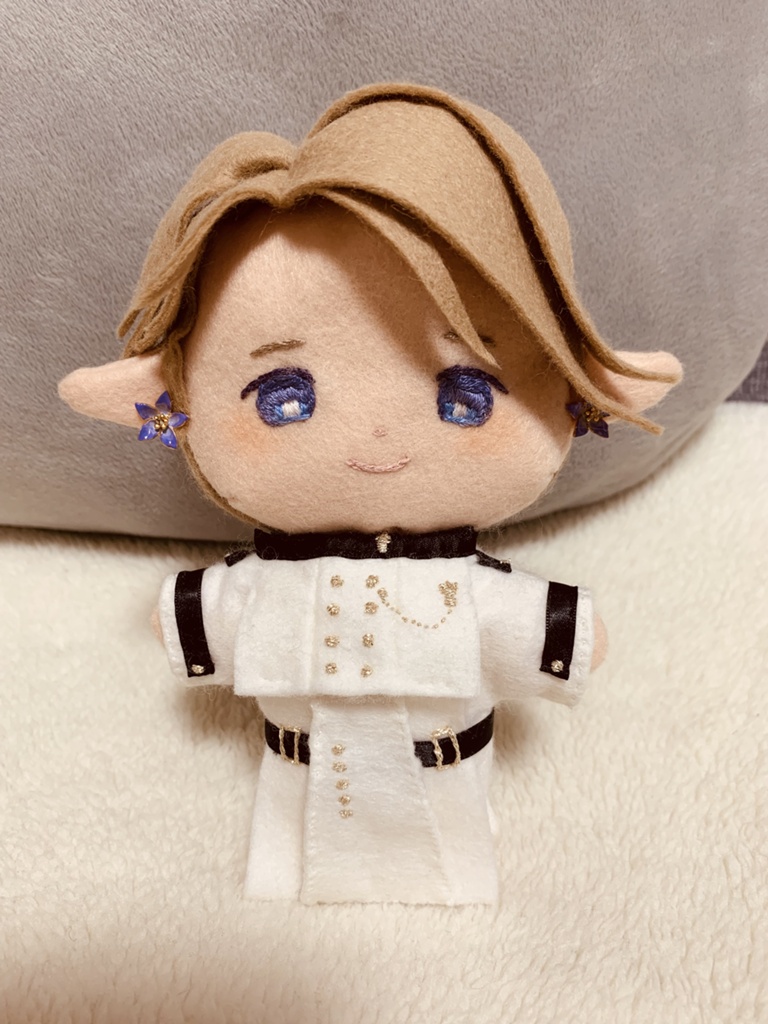Kikyo Vollmer 日記「ヒカセンとウリエンジェぬいぐるみを作って