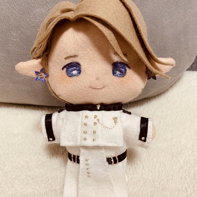 Kikyo Vollmer 日記「ヒカセンとウリエンジェぬいぐるみを作って
