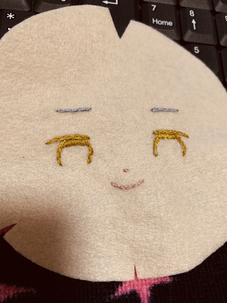 Kikyo Vollmer 日記「ヒカセンとウリエンジェぬいぐるみを作って